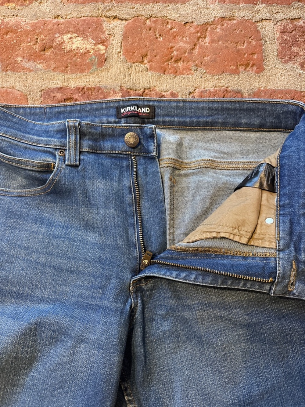 KIRKLAND Signature Men's Jeans 32x32 Heavyweight Stretch Denim Standard Fit - Picture 4 of 16